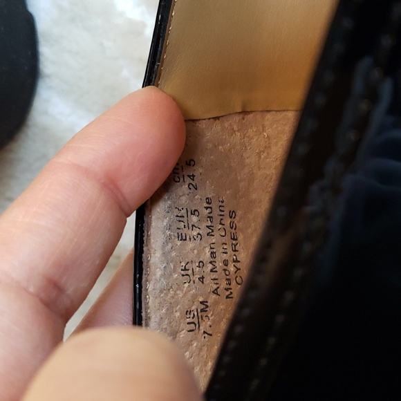 Franco Sarto Cypress Shiny Black Patent Loafers Tread Sole Size 7.5 - Picture 9 of 11